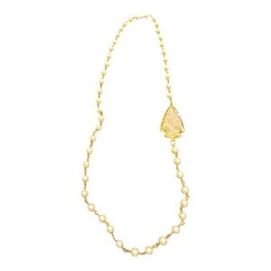 Pearl and Gold Edged Arrowhead vintage necklace. JB1